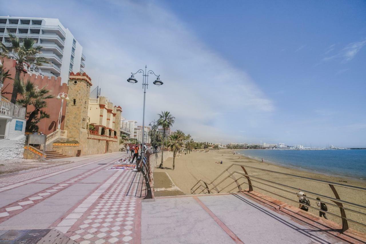 Fantanstico Apartamento Sobre El Mar Беналмадена Екстериор снимка