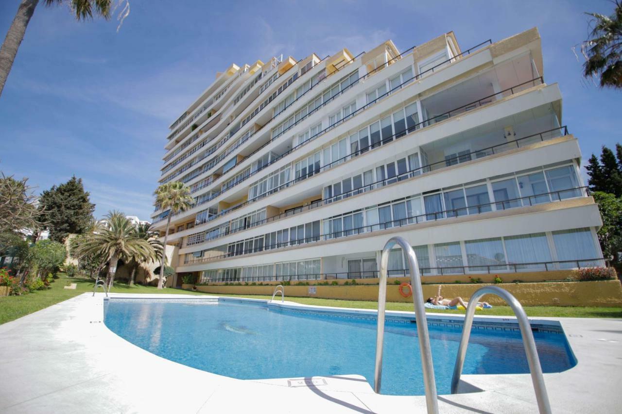 Fantanstico Apartamento Sobre El Mar Беналмадена Екстериор снимка