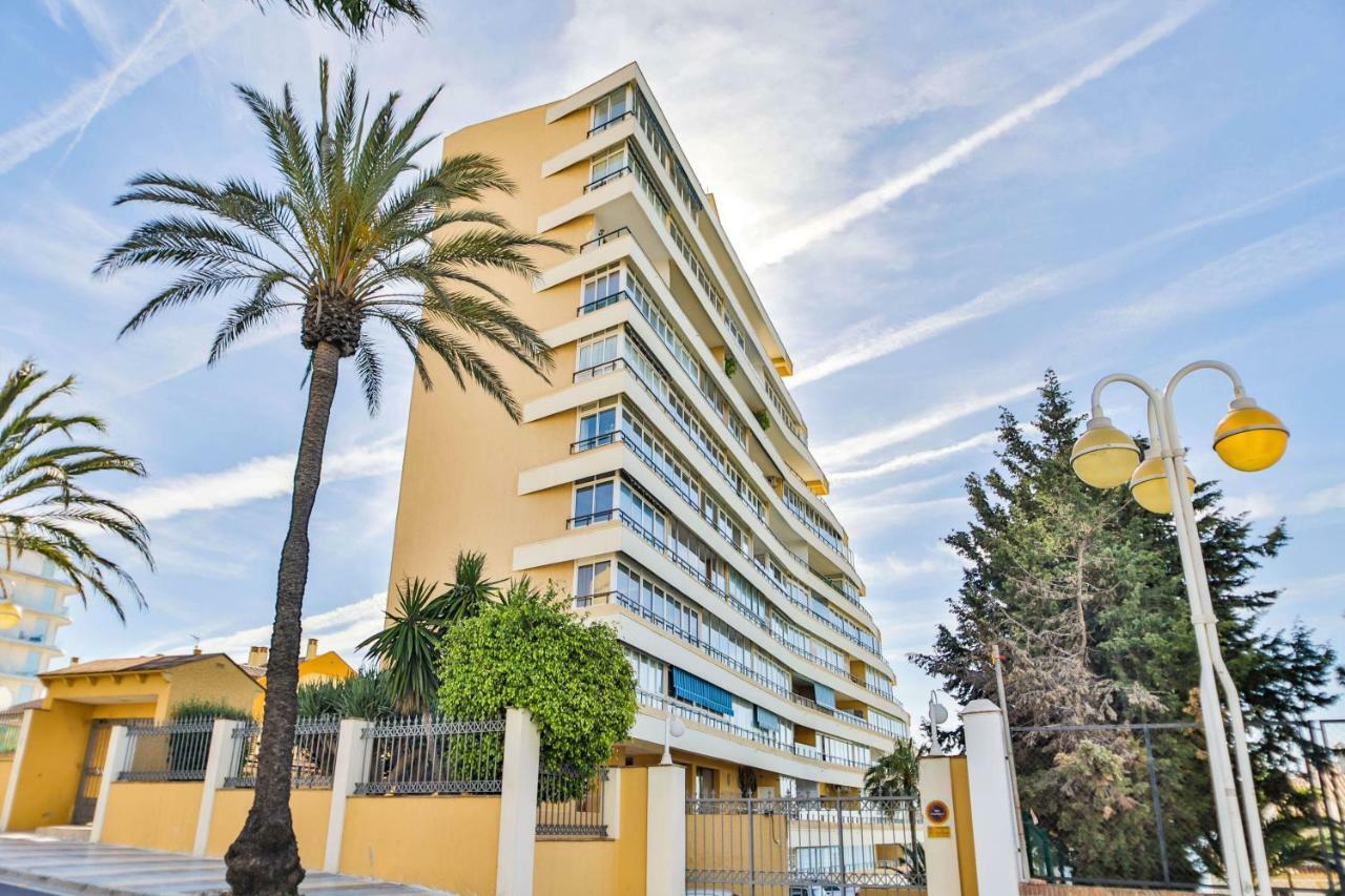 Fantanstico Apartamento Sobre El Mar Беналмадена Екстериор снимка